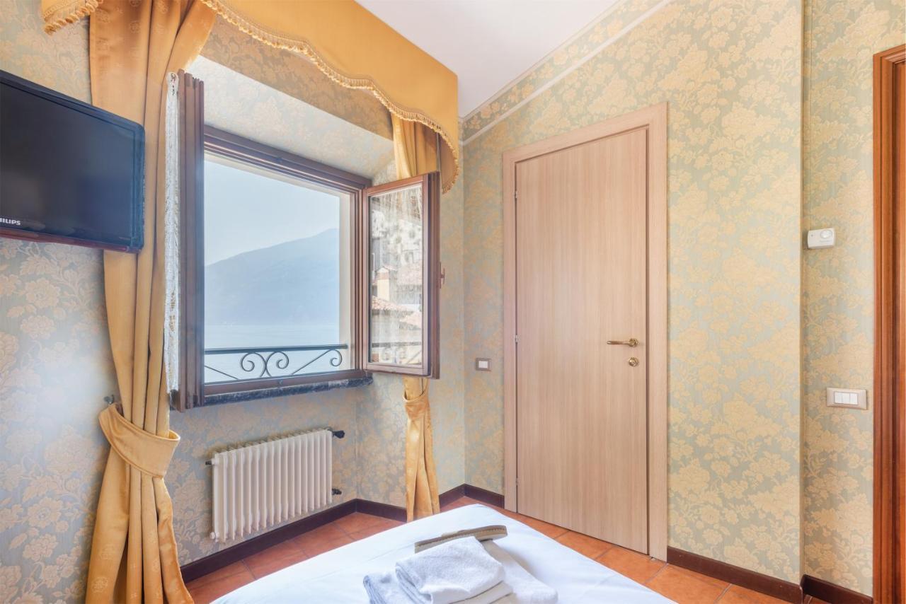 Hotel Le Palme Лимоне-суль-Гарда Экстерьер фото